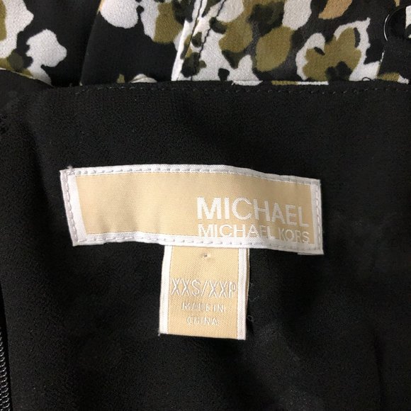 Michael Kors Glam Fleur Floral Wrap Tie Jumpsuit - Picture 5 of 10